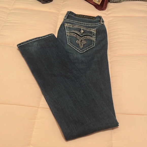Like new Rock Revival Deeka Straight leg jeans Sz 28 Inseam 33” excellent! - Picture 2 of 7